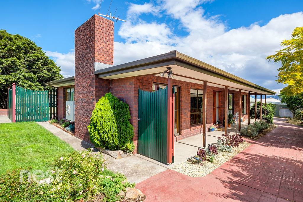 What is the average rental price for properties in Hobart?